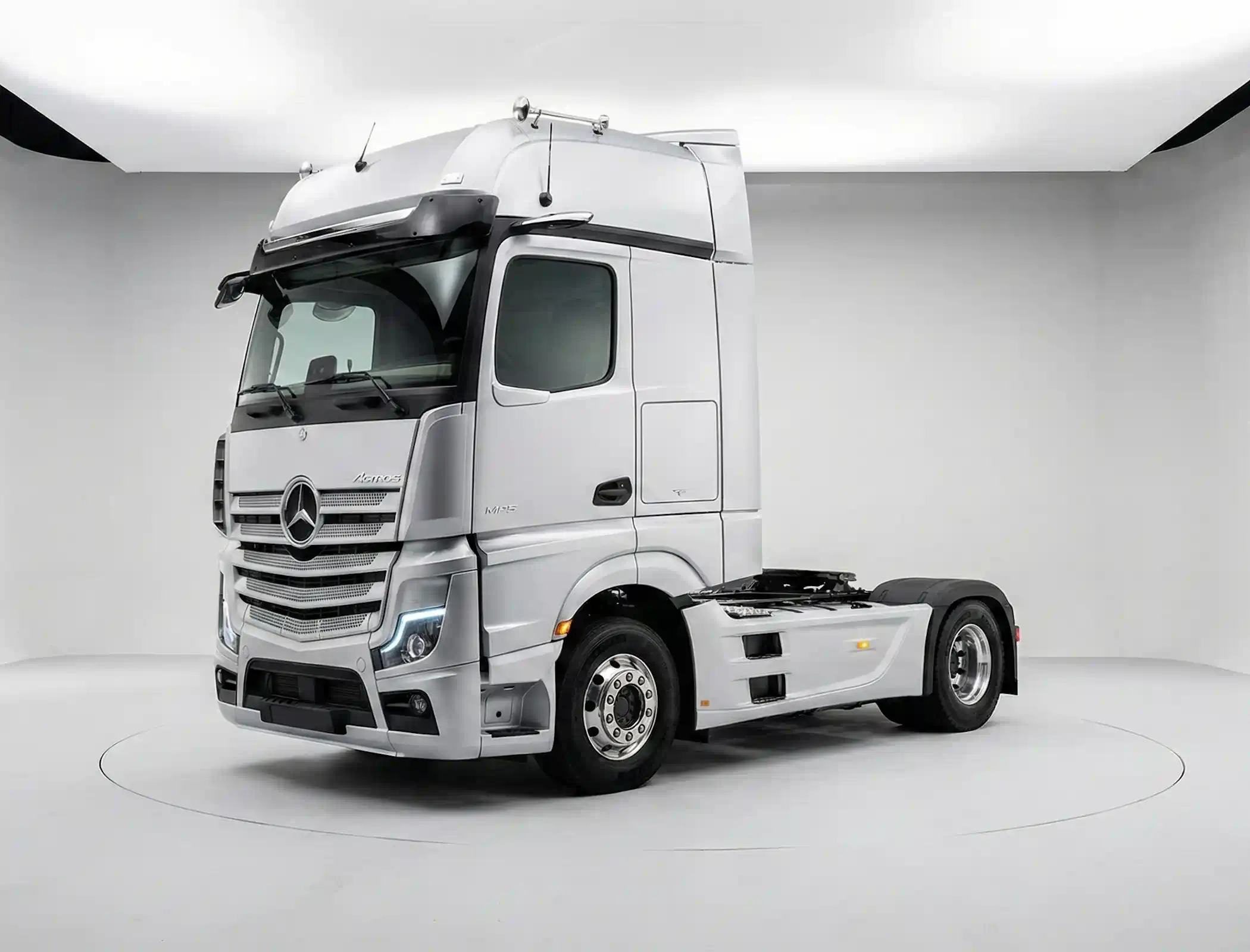 Mercedes-Benz Actros MP5 L - modern truck for international transport